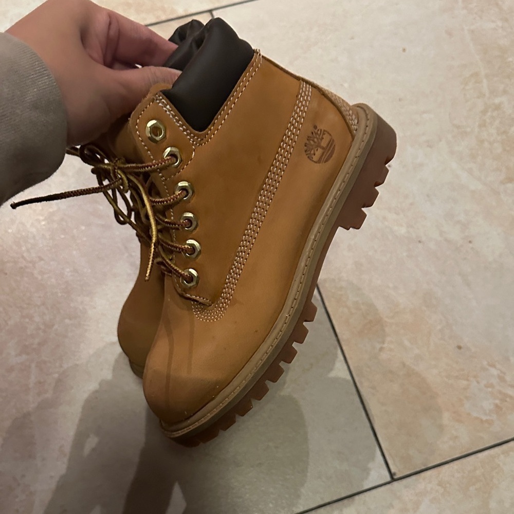 Timberland Tan Leather Boots - Picture 2 of 5
